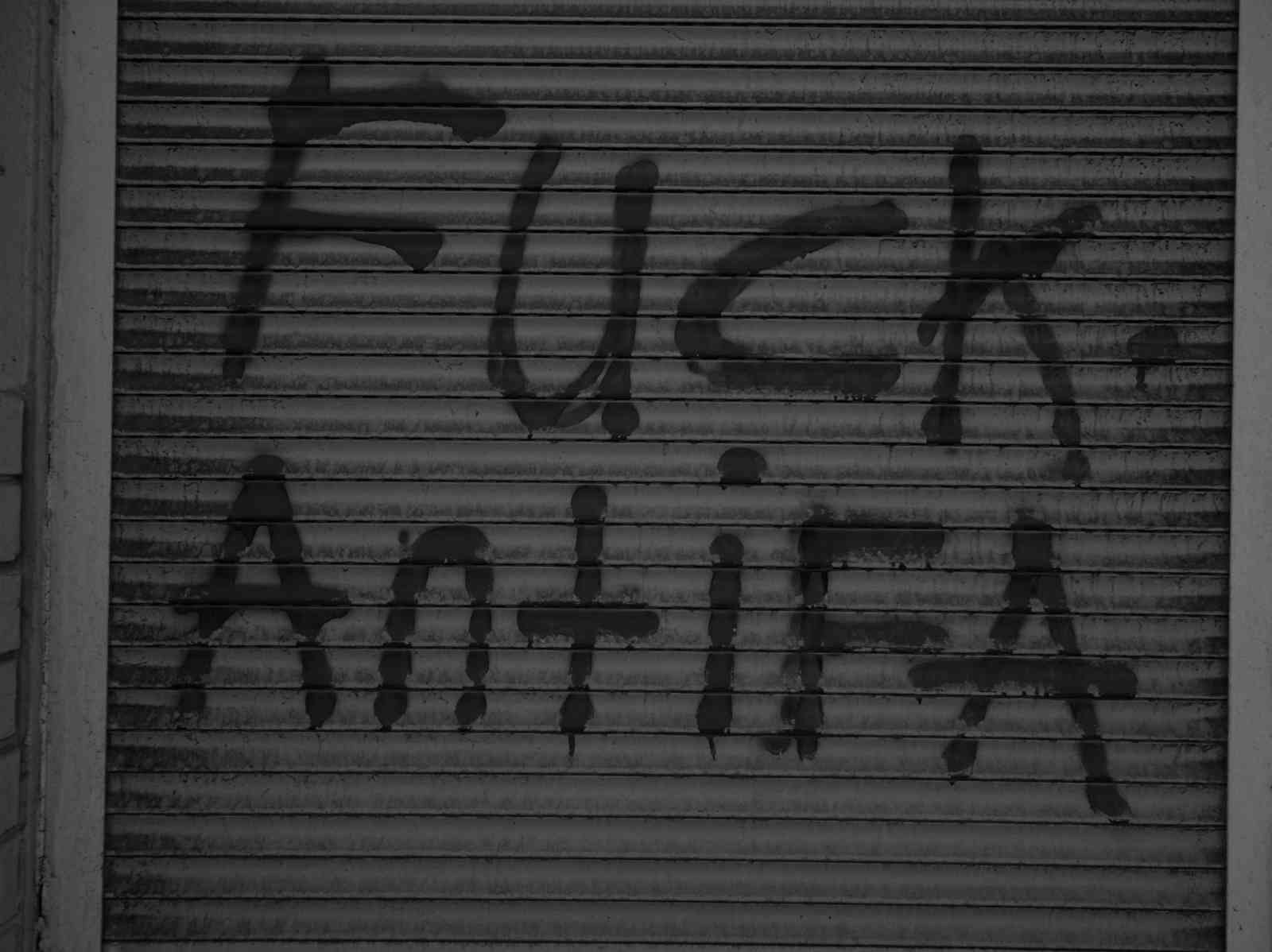 Lost Place am Zoo - Fuck Antifa Lost Place am Zoo - Fuck Antifa