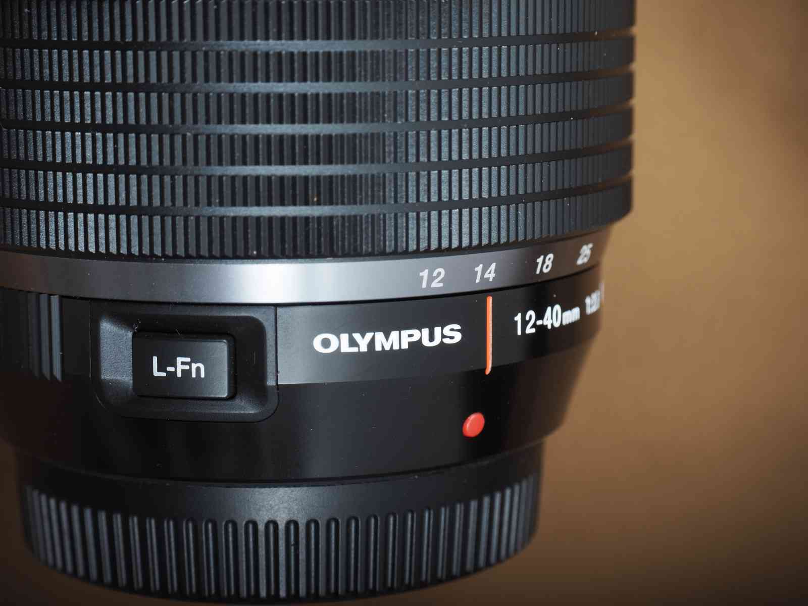 Olympus M.Zuiko Digital ED 12-40 mm 1:2,8 - Details