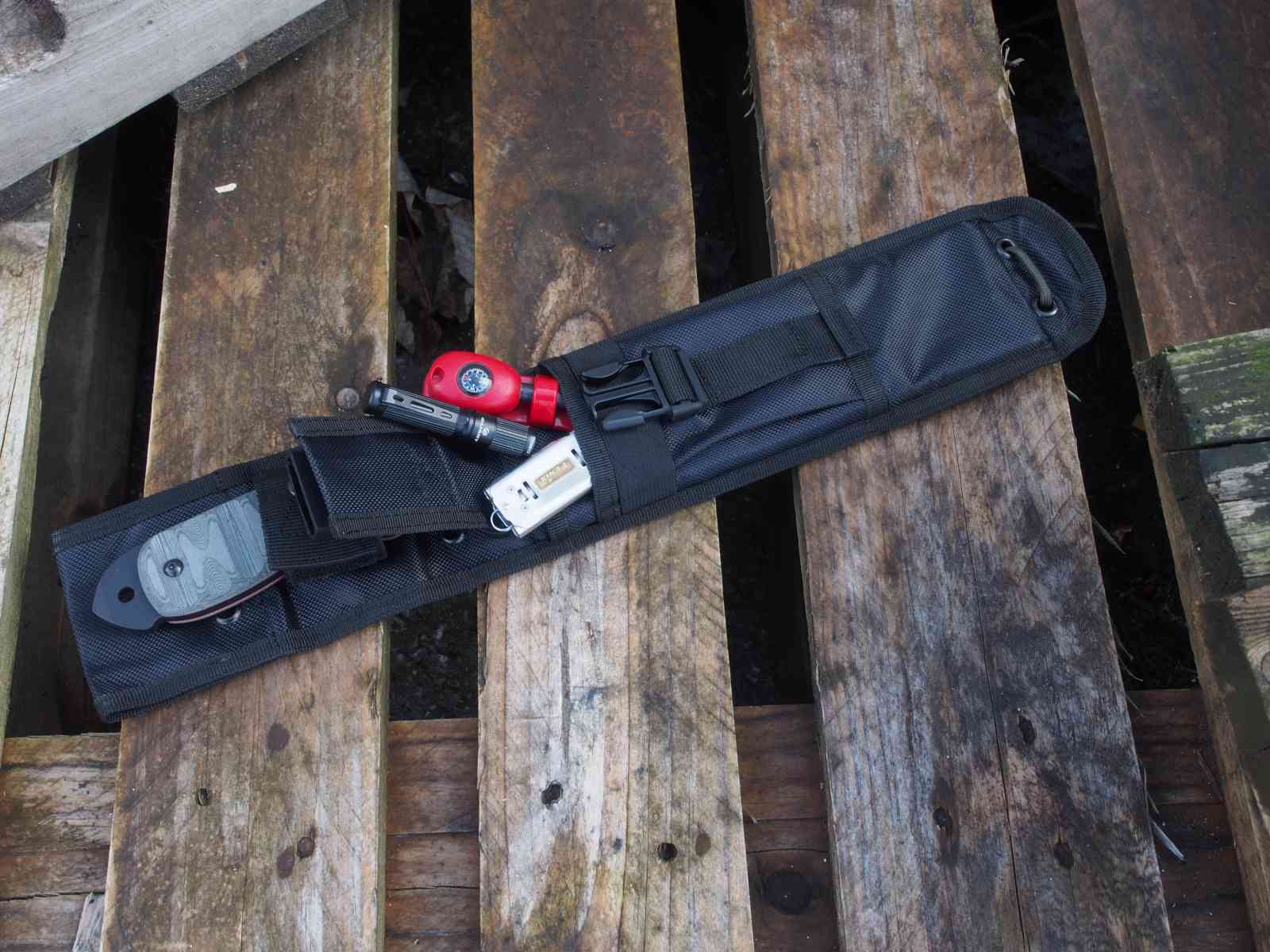 Tops SXB - Messerscheide mit Platz für Zusatzequipment